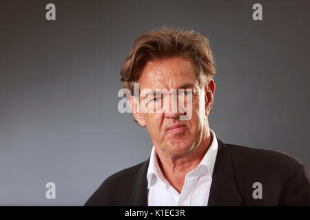 Edinburgh, Schottland, Großbritannien. 27 Aug, 2017. Tag 16 Edinburgh International Book Festival. Bild: Robert McCrum, englischer Schriftsteller und Herausgeber Credit: Pako Mera/Alamy leben Nachrichten Stockfoto
