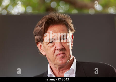 Edinburgh, Schottland, Großbritannien. 27 Aug, 2017. Tag 16 Edinburgh International Book Festival. Bild: Robert McCrum, englischer Schriftsteller und Herausgeber Credit: Pako Mera/Alamy leben Nachrichten Stockfoto