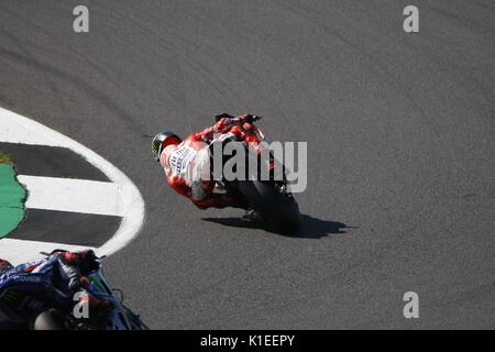 Silverstone, Großbritannien. 27 Aug, 2017. Dovizioso, Ducati-Aktion an der Ecke Luffield während der OCTO britischen MotoGP Credit: Motofoto/Alamy leben Nachrichten Stockfoto