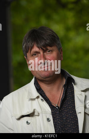 Edinburgh, Schottland, Großbritannien. 27 Aug, 2017. Das Edinburgh International Book Festival Sonntag, 27 August. Englischer Dichter und Autor Simon Armitage präsentiert sein neues Buch das Unbegleitete. Credit: Stuart Cobley/Alamy leben Nachrichten Stockfoto