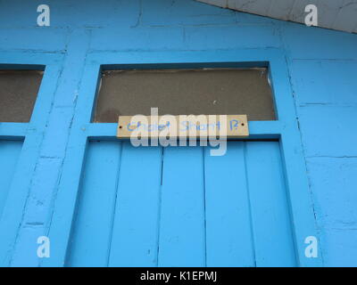 Beach Hut namens Chalet sha ich nicht?, Sandown, Isle of Wight, Großbritannien Stockfoto