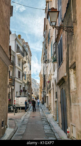 Rue Doria am frühen Morgen in Bonifacio, Corse-du-Sud, Korsika, Frankreich Stockfoto