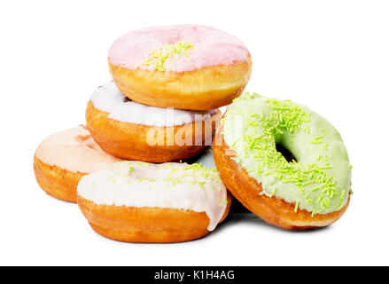 Gruppe von Glasierten Krapfen auf weißem Hintergrund Stockfoto