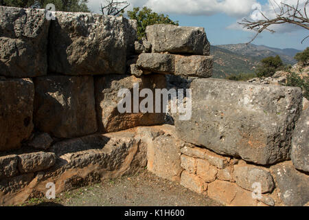 Lato war ein Dorian Stadt Staat in eine verteidigungsfähige Position mit Blick auf die Mirabello Bucht zwischen zwei Peaks an der nördlichen Küste im Osten von Kreta Stockfoto