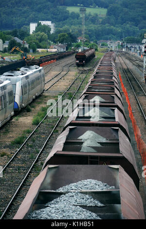 PERIGUEUX FRANKREICH - BAHNHOF KAUFMANN ZÜGE - französische Züge - ZÜGE FRANKREICH - FRANZÖSISCHE EISENBAHN - PERIGORD AQUITANIEN FRANKREICH © Frédéric BEAUMONT Stockfoto