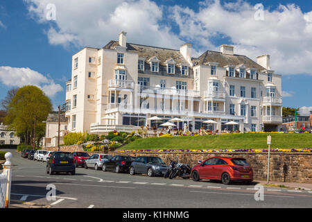 Die imposante Belmont Hotel in Sidmouth mit Blick auf das Meer über die Jurassic Coast, Devon, England, Großbritannien Stockfoto