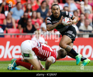 Von Hull FC Mahe Fonua scores ihren zweiten Versuch während der LADBROKES Challenge Cup Finale im Wembley Stadion, London. Stockfoto