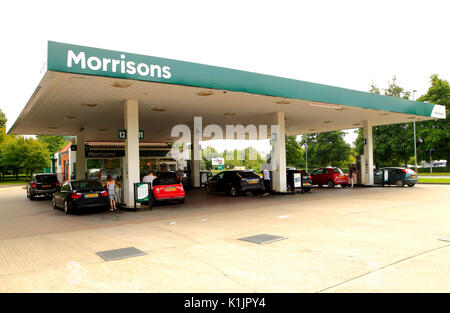 Morrisons, Benzin, Diesel, Tankstelle, Supermarkt, Fakenham, Norfolk, England, Großbritannien Stockfoto