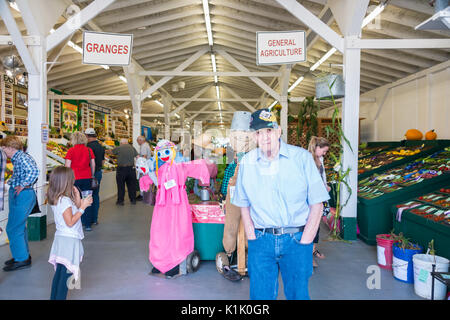 Halle mit der Landwirtschaft allgemein und Grange zeigt Evergreen State Fair Monroe Washington Stockfoto