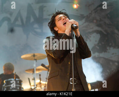 (L-R) Bob Bryar, Gerard Way My Chemical Romance 2007 Projekt Revolution Hyundai Pavilion San Bernardino, CA führt Stockfoto