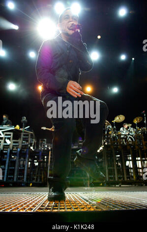 Mike Shinoda Linkin Park führt 2007 Projekt Revolution Hyundai Pavilion San Bernardino, CA Stockfoto