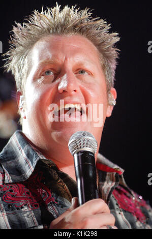 Der Musiker Gary LeVox Rascal Flatts spielt 2008 Stagecoach Country Music Festival Indio. Stockfoto