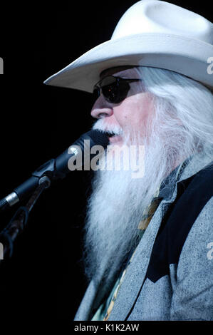 Leon Russell führt Stagecoach, Kaliforniens County Music Festival Tag 2 Mai, 1 2011 Indio, Ca. Stockfoto