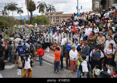 Quechua indigenen Menschen die Teilnahme an der jährlichen Inti Raymi Parade bei der Sommersonnenwende Stockfoto