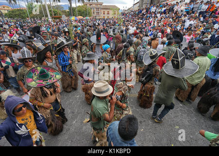 Quechua indigenen Menschen die Teilnahme an der jährlichen Inti Raymi Parade bei der Sommersonnenwende Stockfoto