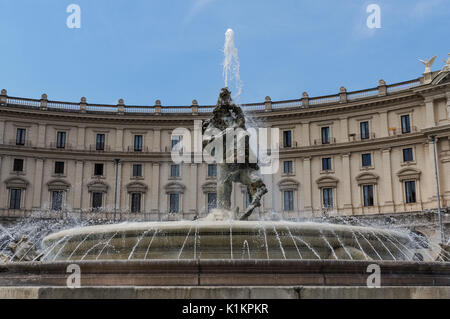 Der Brunnen Der najaden an der Piazza della Repubblica in Rom, Italien Stockfoto
