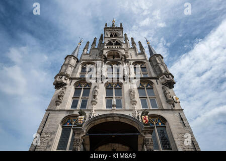 Gotisches Rathaus, stadhuis am Marktplatz, Gouda, Zuid-Holland, Niederlande Stockfoto