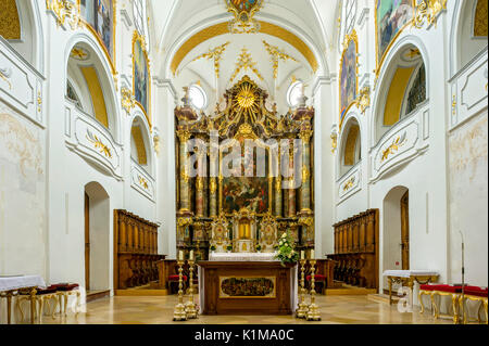 Chor mit barocken Hochaltar, die Basilika des Heiligen Kreuzes, Kloster Scheyern, Benediktinerabtei Stockfoto