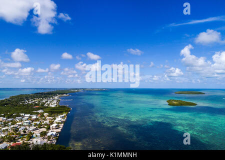 Florida, Florida Keys, Upper, Key Largo, Atlantischer Ozean, Taubenschlüssel, Rodriquez Key, Luftaufnahme von oben, FL17081820D Stockfoto