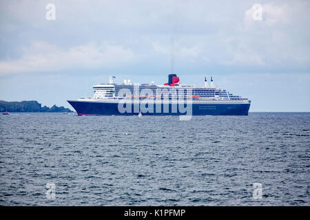 Die "Queen Mary 2", die Insel Groix, auf dem Weg nach Saint Nazaire für den Start der Centennial Transat' die Brücke 2017", einem historischen transatlantischen Stockfoto