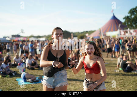 Reading, Großbritannien. 27 Aug, 2017. Allgemeine Ansichten des 2017 Reading Festival. Foto Datum: Sonntag, 27. August 2017. Photo Credit: Roger Garfield/Alamy leben Nachrichten Stockfoto