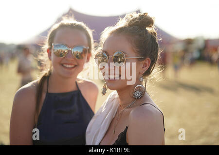 Reading, Großbritannien. 27 Aug, 2017. Allgemeine Ansichten des 2017 Reading Festival. Foto Datum: Sonntag, 27. August 2017. Photo Credit: Roger Garfield/Alamy leben Nachrichten Stockfoto