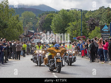 Der Beginn der 2017 "DONNERN im Konvoi die GLENS' von 2200 jährlichen Harley Davidson Motorrad Rallye in Aviemore in Strathspey Inverness-shire. Stockfoto