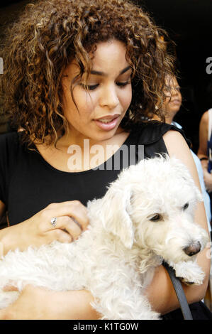 Jordin Sparks nimmt an der Geschenkelounge von KISS FM Teil und ehrt 11. Jährliche Teen Choice Awards W Beverly Hills. Stockfoto