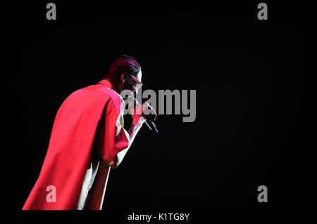 Rapper Snoop Dogg spielt Wiltern Theater Support Snoop Dogg Wiz Khalifa 'MAC Devin: High School Tour' Dezember 13,2011 Los Angeles. Stockfoto