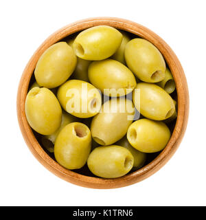 Narbig und marinierte grüne Oliven in Houten. Früchte der Europäischen Olive Olea europaea. Unreife Tafeloliven mit Gelb zu Grün. Stockfoto