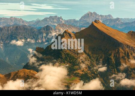 Die vulkanische Kamm des Vanediei, Cima Pape, Agordino, Dolomiten Stockfoto