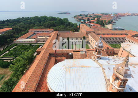 Europa, Italien, Veneto, Venedig. Blick auf die Innenhöfe von San Giorgio und Kloster der Insel Giudecca in Venedig Stockfoto