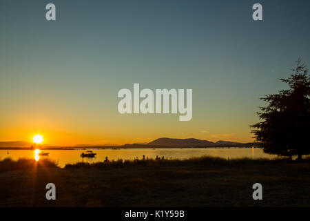 Sonnenuntergang auf Sidney Island, Vancouver Island, British Columbia, Kanada. Stockfoto