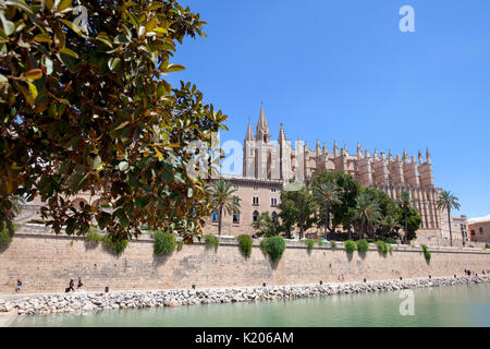 Palma Kathedrale Santa Maria, Palma de Mallorca Resort Stadt Hauptstadt der spanischen Insel Mallorca (Mallorca), im westlichen Mittelmeer Stockfoto