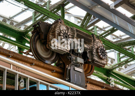 Antrieb und Motor Wuppertaler Schwebebahn Deutschland. Stockfoto