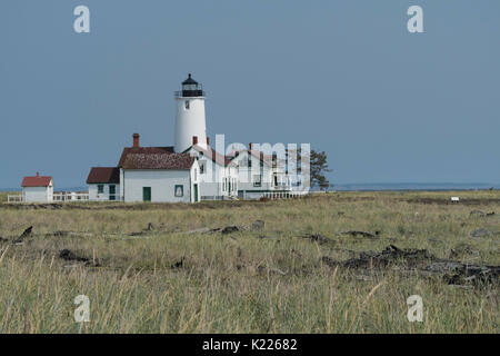 Leuchtturm am Ende der Dungeness Spit, die längste natürliche Sandbank der Welt. Die Olympische Halbinsel, Washington State, USA Stockfoto