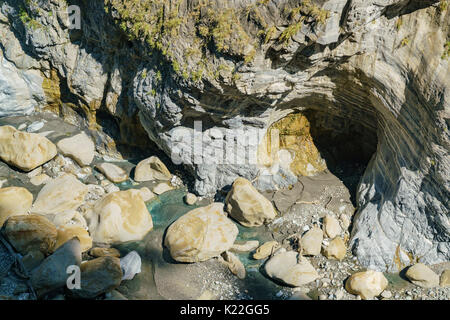 Die steile und die wunderschöne Landschaft von Schlucken Grotte, Taroko Nationalpark, Hualien, Taiwan Stockfoto