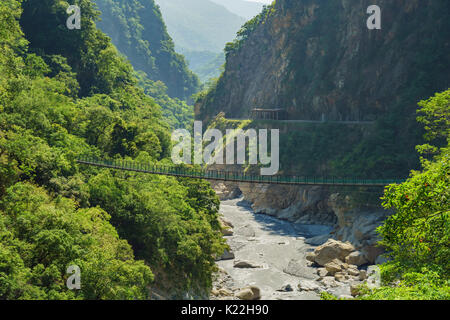 Die steile und die wunderschöne Landschaft von Schlucken Grotte, Taroko Nationalpark, Hualien, Taiwan Stockfoto