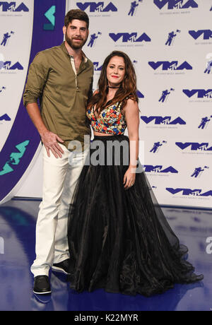 Jenelle Evans und David Eason Teilnahme an den MTV Video Music Awards 2017 auf dem Forum in Los Angeles, USA statt Stockfoto