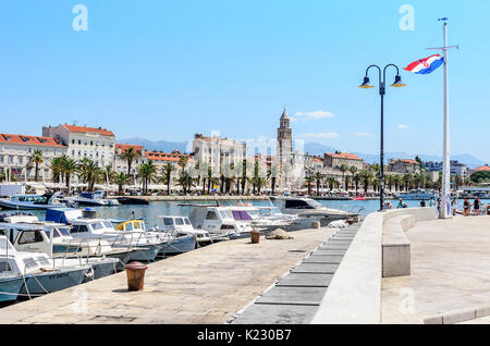 Parken für Yachten und Boote in Split, Kroatien. Stockfoto