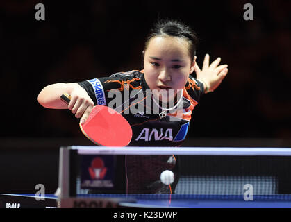 Olomouc, Tschechische Republik. 27 Aug, 2017. Mima Ito von Japan konkurriert gegen Kasumi Ishikawa während Ihrer letzten Spiel der Damen am Tisch Tennis World Tour Czech Open in Olomouc, Tschechische Republik, 27. August 2017. Credit: Ludek Perina/CTK Photo/Alamy leben Nachrichten Stockfoto