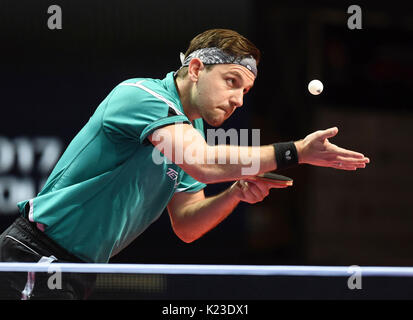 Olomouc, Tschechische Republik. 27 Aug, 2017. Timo Boll aus Deutschland konkurriert gegen Tomokazu Harimoto während Ihrer letzten Spiel der männlichen Singles am Tisch Tennis World Tour Czech Open in Olomouc, Tschechische Republik, 27. August 2017. Credit: Ludek Perina/CTK Photo/Alamy leben Nachrichten Stockfoto