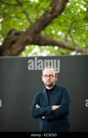 Edinburgh, Großbritannien. 28. August 2017. Preisgekrönte Journalist und Schriftsteller Philip Miller, beim Edinburgh International Book Festival erscheinen. Credit: Lorenzo Dalberto/Alamy leben Nachrichten Stockfoto