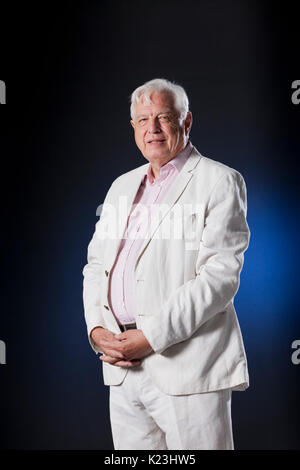 Edinburgh, Großbritannien. 28. August 2017. John Simpson, der englische Korrespondentin und Weltgeschehen Editor von BBC News, beim Edinburgh International Book Festival erscheinen. Gary Doak/Alamy leben Nachrichten Stockfoto