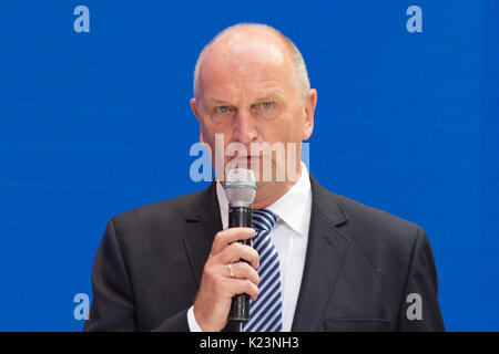 Berlin, Deutschland. 28 Aug, 2017. Während der National Education Alliance, Pressekonferenz, Dietmar Woidke, 28.08.2017, Berlin, Quelle: Uwe Koch/Alamy leben Nachrichten Stockfoto