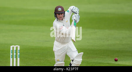 London, Großbritannien. 29 Aug, 2017. Jason Roy schlagen für Surrey gegen Middlesex am Oval an Tag zwei des Specsaver County Championship Match am Oval. Quelle: David Rowe/Alamy leben Nachrichten Stockfoto