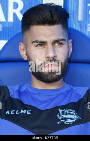 Vitoria-Gasteiz, Spanien. 26 Aug, 2017. Ruben Duarte (Alaves) Fußball: Spanisch "La Liga Santander' Match zwischen Deportivo Alaves 0-2 FC Barcelona im Estadio Mendizorrotza in Vitoria-Gasteiz, Spanien. Credit: mutsu Kawamori/LBA/Alamy leben Nachrichten Stockfoto