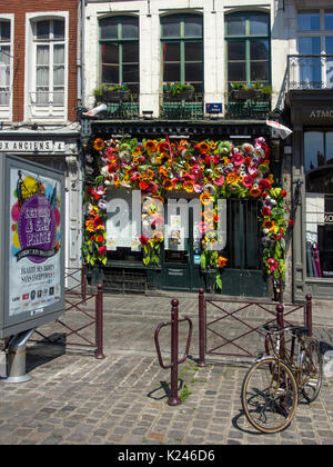 LILLE, FRANKREICH - 08. JUNI 2014: Bar für den jährlichen Pride march in der Stadt Stockfoto