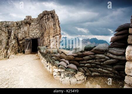 Europa, Italien, Venetien, Dolomiten, Belluno, Gräben von Weltkrieg II. Stockfoto