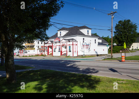 Lahout's Kleidung und Ski Shop in Lincoln, New Hampshire USA. Stockfoto